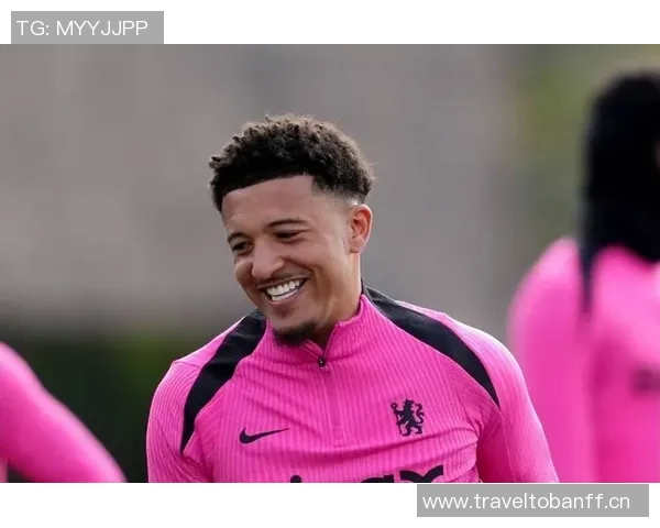 桑乔表现低迷被换下场5场比赛未能进球助攻引发热议